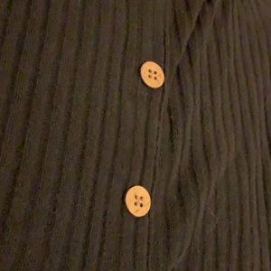Cute Top! H&M, XS, Black with Brown buttons